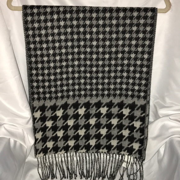 Lord & Taylor Other - Lord & Taylor Men’s Scarf, Made in Germany